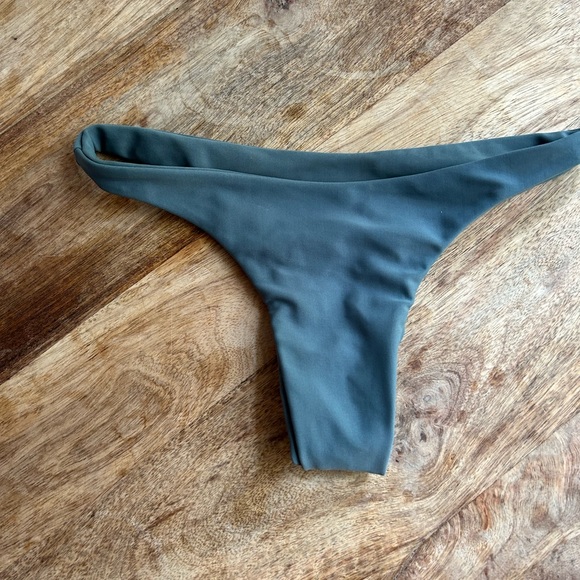 Green Mikoh Bikini Bottoms XSmall - Picture 2 of 3